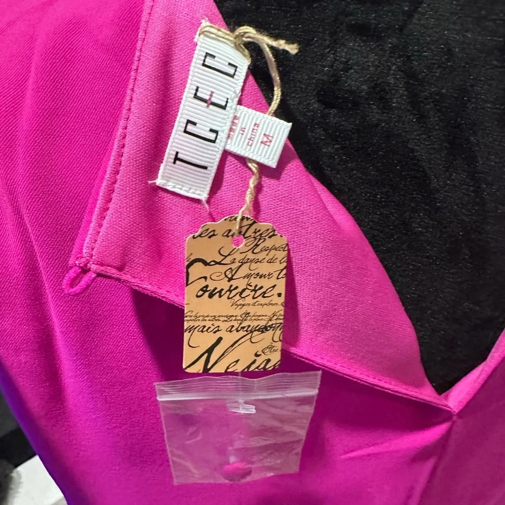 TCEC Fuchsia Dress with Elegant Details - Picture 5 of 7